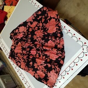 PUG XL floral circle skirt with pockets